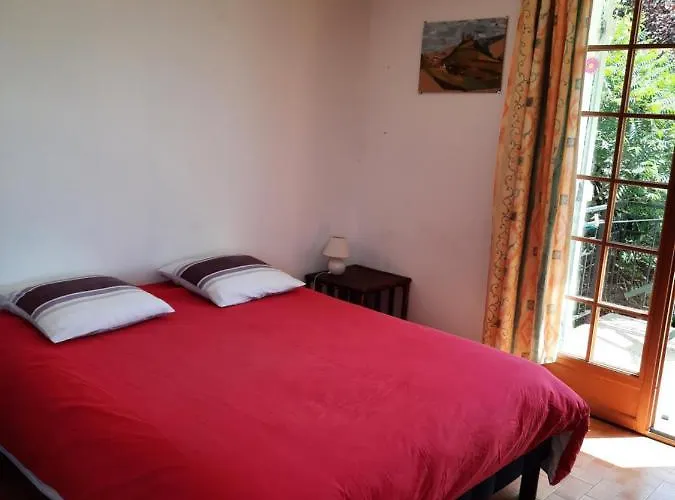 Les Coteaux De Planeze, Maison Et Jardin Dans Le Lot! Chez L'habitant! ホームステイ Belmont-Bretenoux