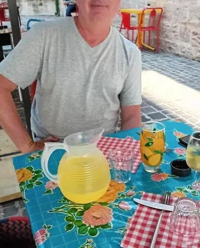 Les Coteaux De Planeze, Maison Et Jardin Dans Le Lot! Chez L'habitant! * Belmont-Bretenoux