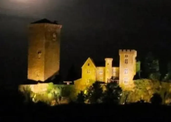 Les Coteaux De Planeze, Maison Et Jardin Dans Le Lot! Chez L'habitant! ホームステイ