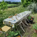 Les Coteaux De Planeze, Maison Et Jardin Dans Le Lot! Chez L'habitant! Rum i privatbostad Belmont-Bretenoux