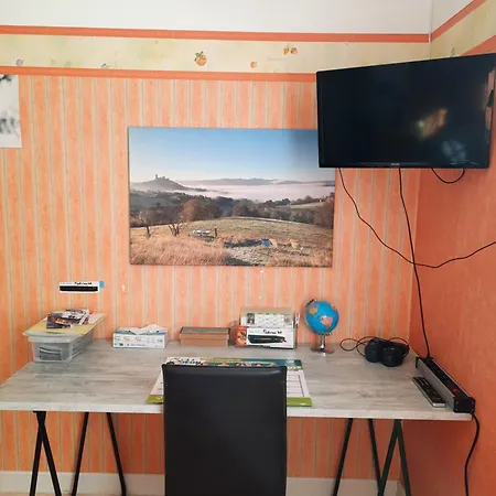 Les Coteaux De Planeze, Maison Et Jardin Dans Le Lot! Chez L'habitant! *