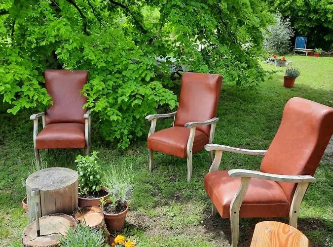 Les Coteaux De Planeze, Maison Et Jardin Dans Le Lot! Chez L'habitant! Homestay szállás *